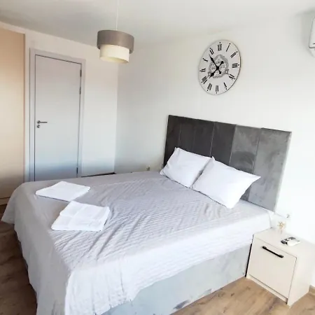 Apartment Halite *
